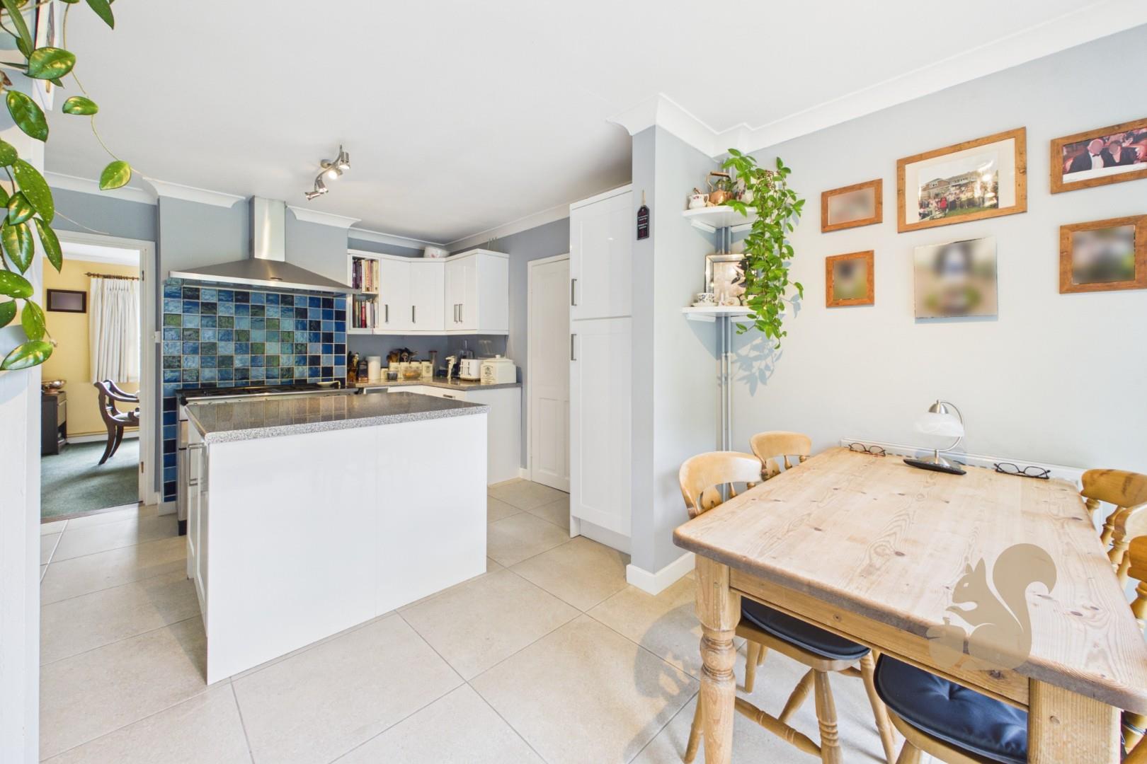 Kitchen/Breakfast Room